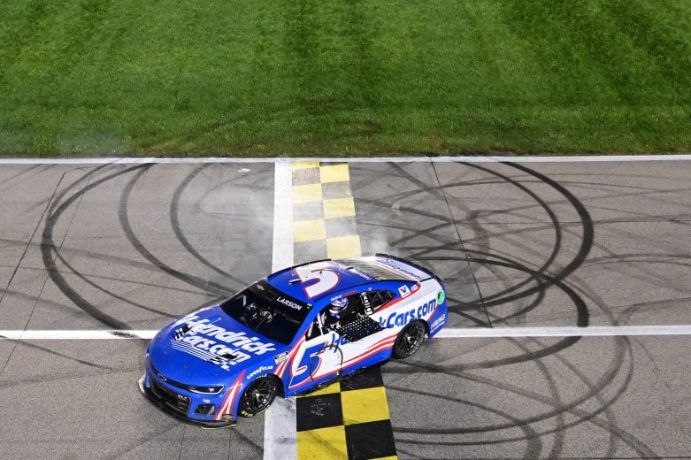 Kyle Larson Wins Nail-Biting AdventHealth 400 By One Inch